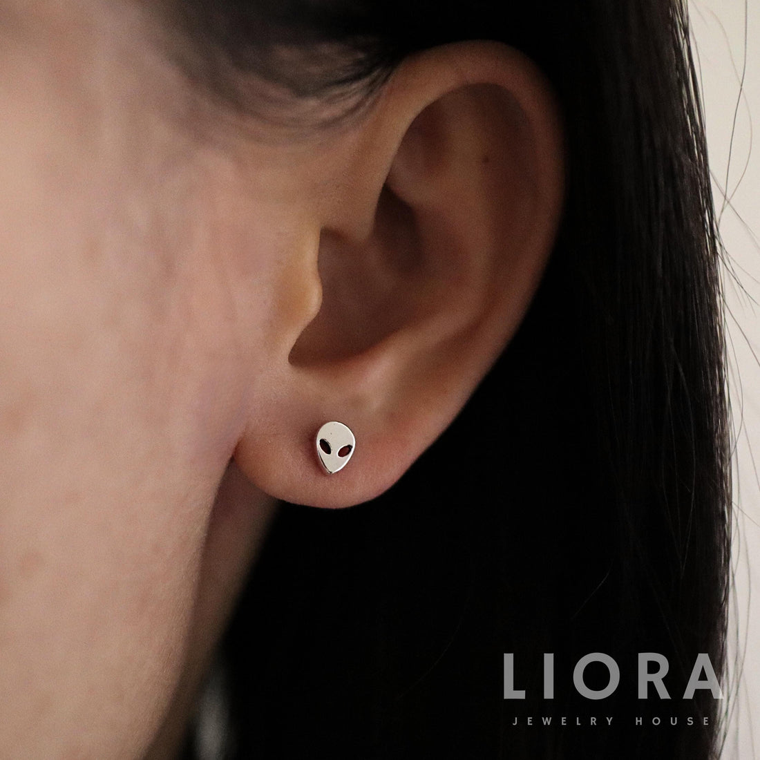 925 Sterling Silver Alien Face Stud Earrings, Alien Earrings, Alien Studs, Face Earrings, UFO Earrings, Sci Fi Space Jewelry, Gift For Him