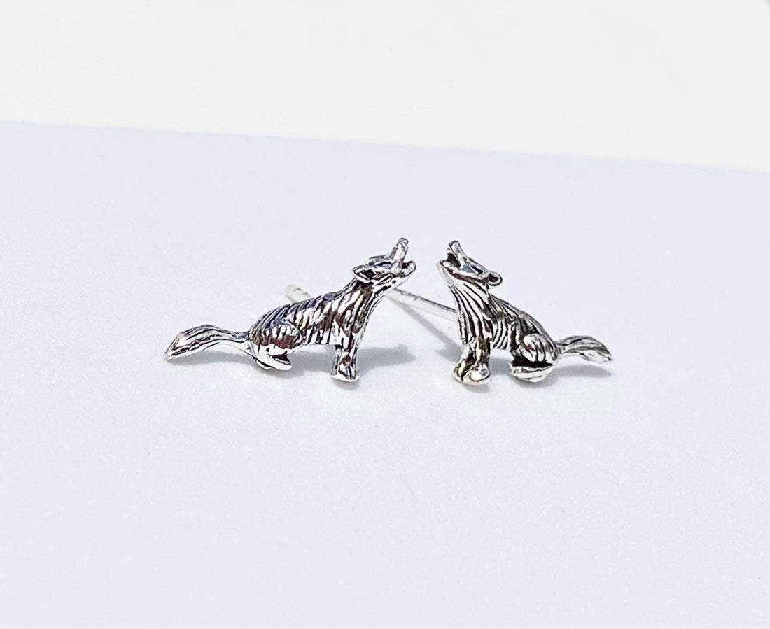 925 Sterling silver wolf stud earrings, wolf earrings, dog earrings, howling wolf earrings, wolf jewelry, wolf gift, animal earrings, wolf