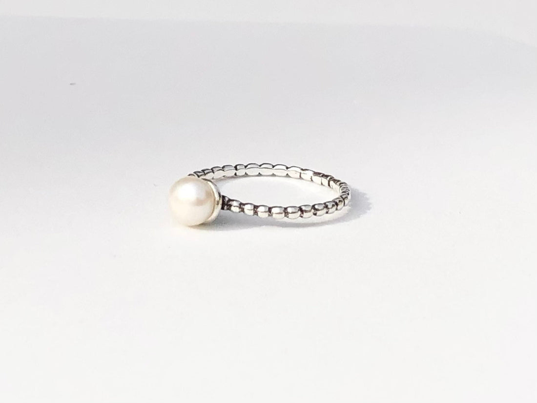 925 Sterling Silver Fresh water Pearl Ring, 5mm Pearl Ring, Stackable Ring, Pearl Statement Ring, Bride Ring, Gift Ring