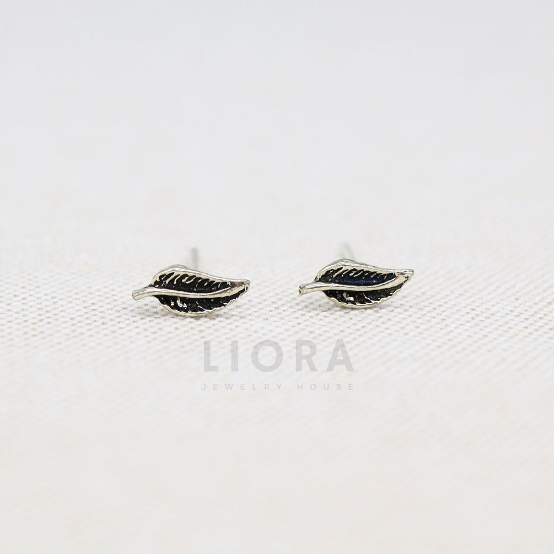 925 Sterling Silver Tiny Leaf Stud Earrings, Leaf Earrings, Small Leaf Earrings, Leaf Studs, Leaf Jewellery