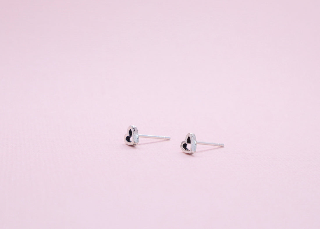 925 Sterling silver tiny hollow heart stud earrings, tiny heart, hollow heart, heart earrings, small heart earrings, silver heart earrings