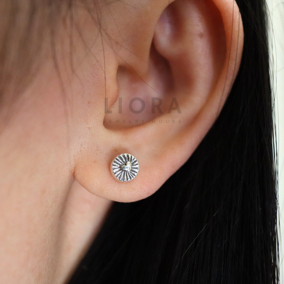 Handcraft Circle Heart Stud Earrings, Circle Earrings, Heart Studs, Round Earrings, Geometric Earrings, Love Earrings, Heart Studs