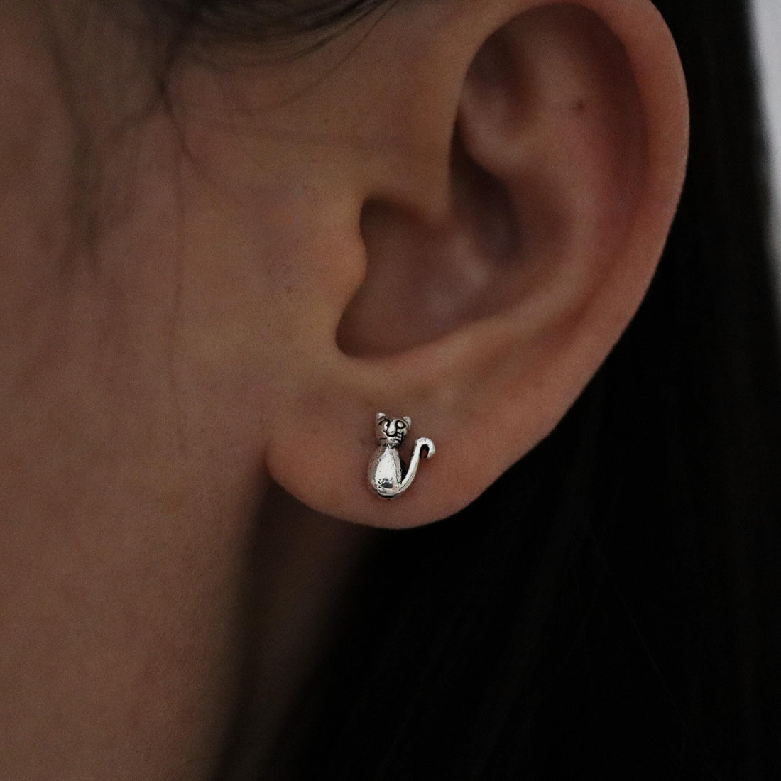 925 Sterling silver Small Cat Stud Earrings, Cat Earrings, kitten Earrings, Baby cat, little kitten, Silver Cat Earrings, Cat Gift, Kid Stud