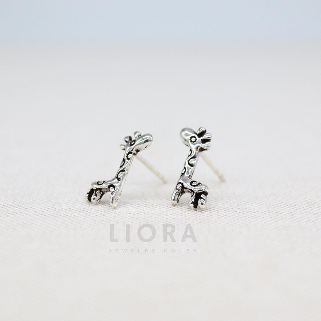 925 Sterling Silver Giraffe Stud Earrings, Giraffe Earrings, Small Giraffe, Animal Earrings, Kid Earrings