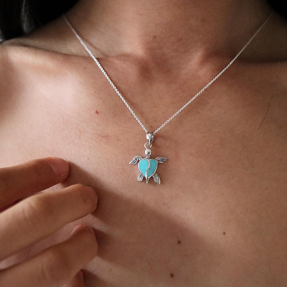 Turquoise Turtle Pendant Necklace, Turtle Necklace, Sea Turtle Charm, Turtle Gift, Turquoise Turtle, Ocean Gift, Turquoise Turtle Charm