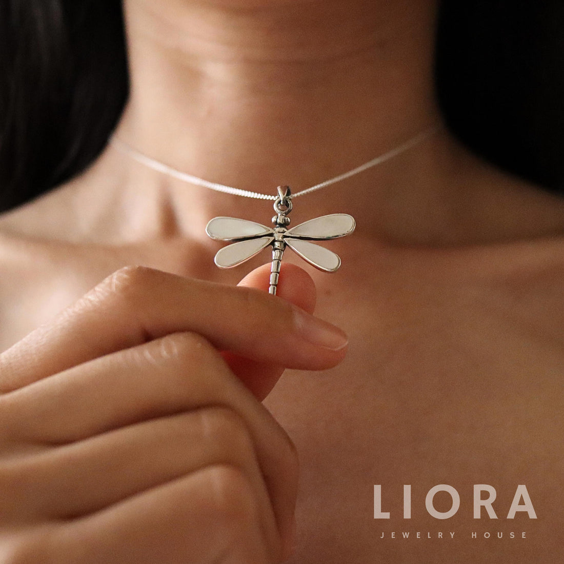 Dragonfly Mother of Pearl Necklace – 925 Sterling Silver Dragonfly Pendant, Nature Inspired Jewelry, White Shell Necklace, Gift for Her
