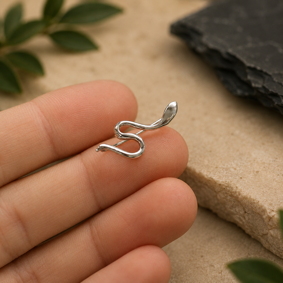 Smooth Snake Ear Climbers