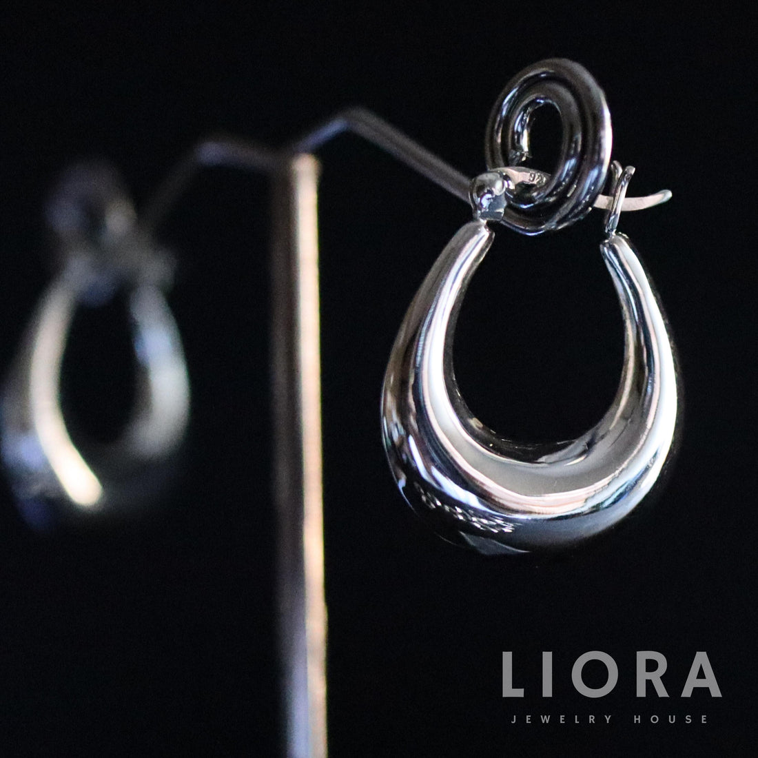 925 Sterling Silver Thick Oval Hoop Earrings, Tear drop Hoop Earrings, Silver Hoop Earrings, Chunky Hoops, Large Hoops, Woman Hoop Earrings