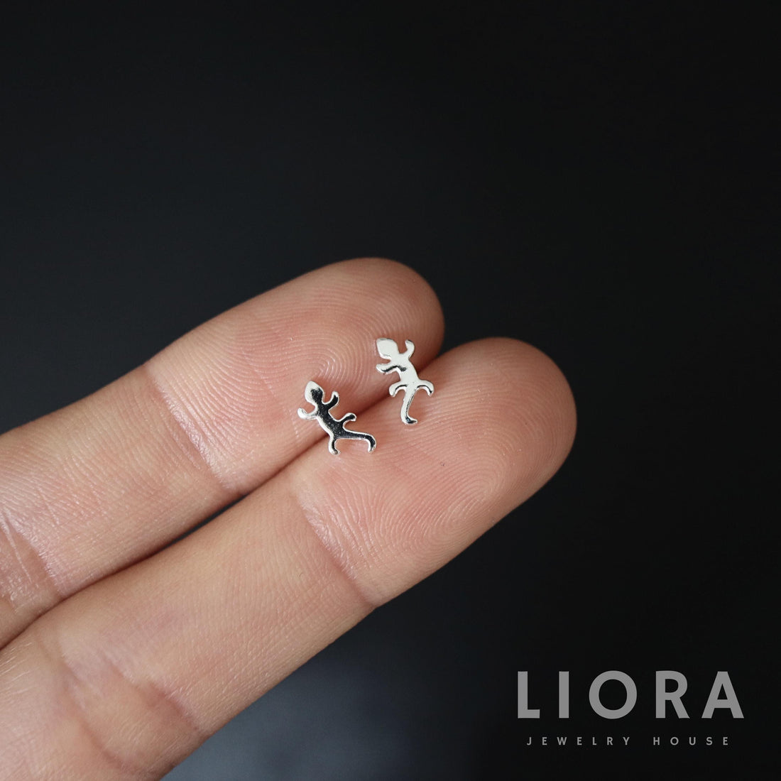 925 Sterling silver Gecko stud earrings, Gecko earrings, silver Gecko, Lizard Earrings, Salamander earrings, animal earrings, Gecko lover