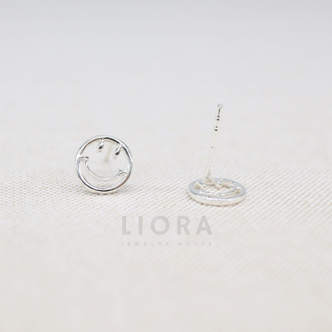 925 Sterling Silver Smile Face Stud Earrings, Smile Emoji Earrings, Smile Earrings, Happy Face Earrings, Happy Earrings