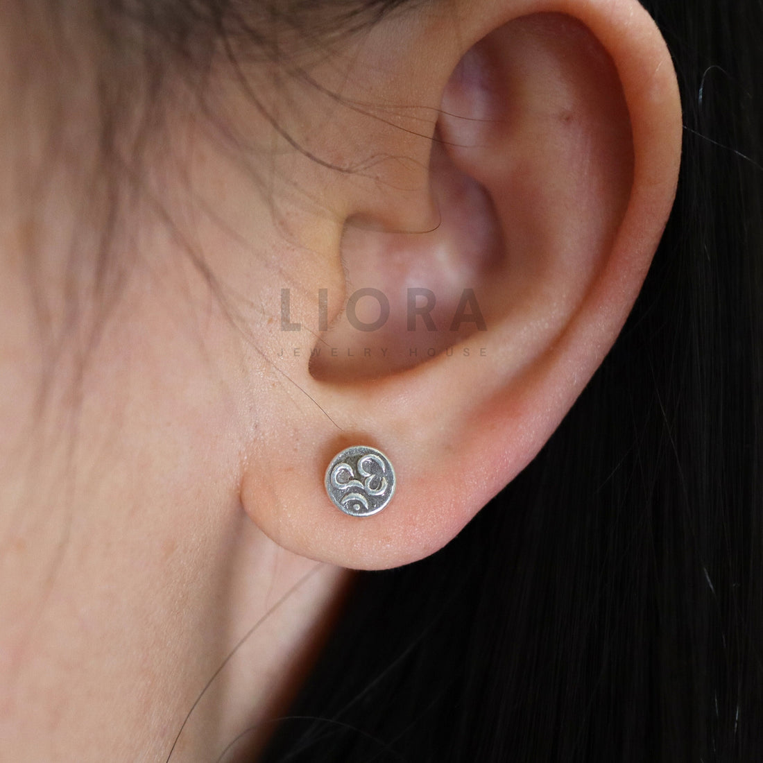 Handcraft Circle Om Symbol Stud Earrings, Om Earrings,  Om Studs, Circle Earrings, Circle Om Symbol, Om Jewelry, Om Gift