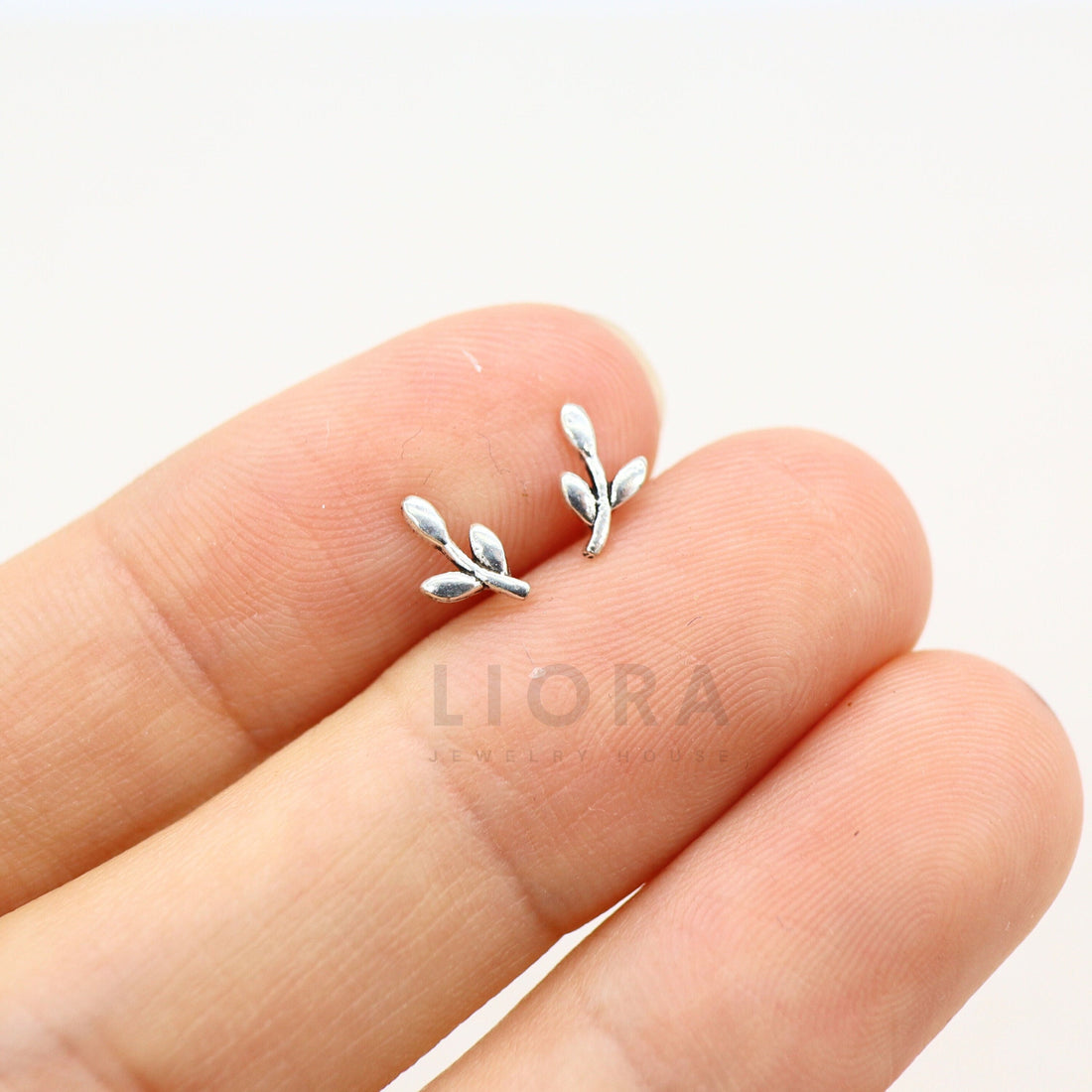 Sterling Silver Small Leaf Stud Earrings, Small Olive Leaf Earrings, Olive Earrings, Leaf Earrings
