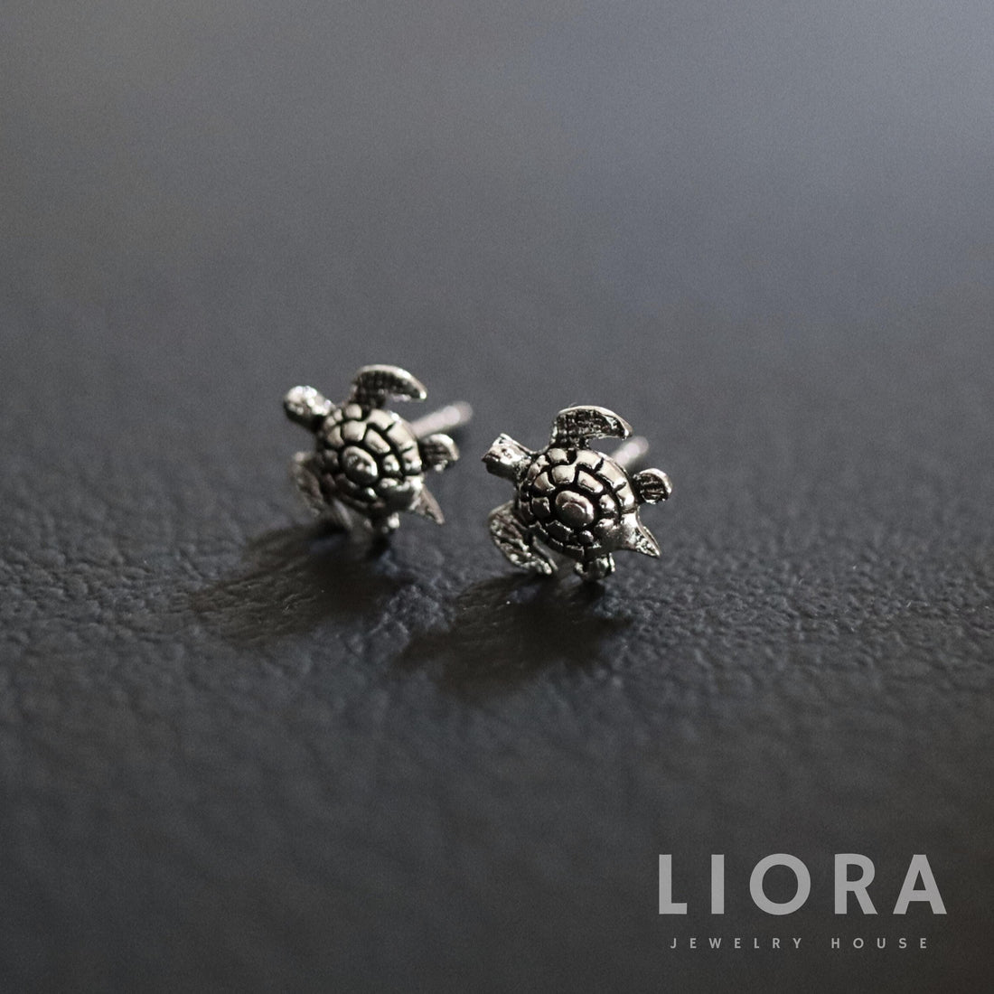 925 Sterling Silver Small Sea Turtle Stud Earrings, Turtle Earrings, Turtle Studs, Sea Turtle Gift, Animal Earrings, Turtle Jewelry